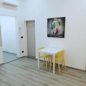 Nuovo A 1 Minuto Dal Porto Apartment